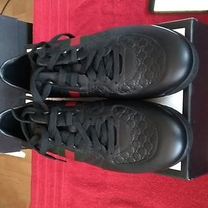 Brand New Authentic Gucci Men's Sneakers, Size 11, Nero Price Set Firm 👌